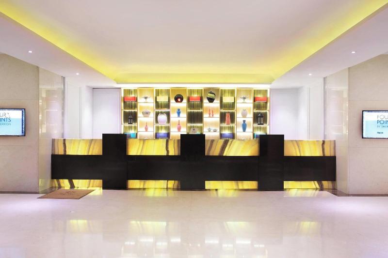 Four Points by Sheraton Medan - Lobi