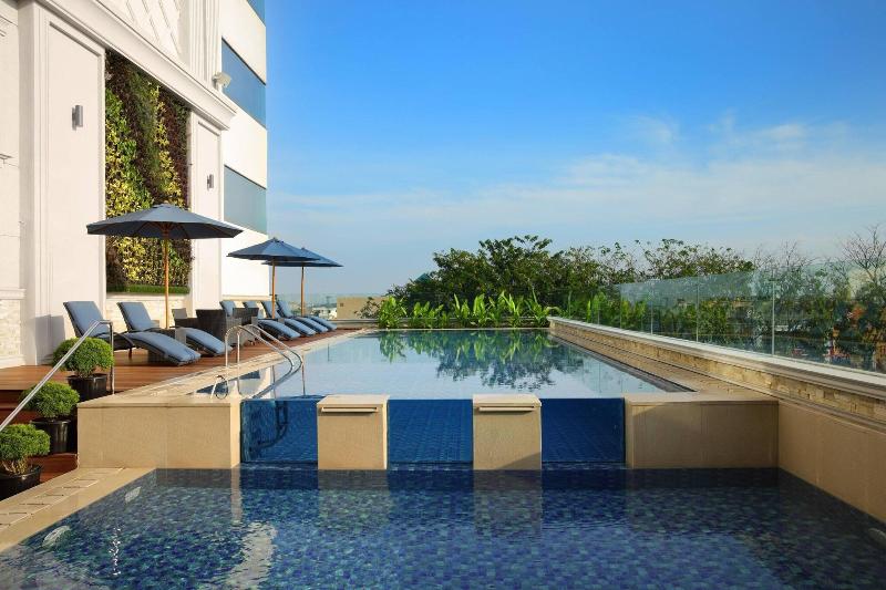 Four Points by Sheraton Medan - Havuz
