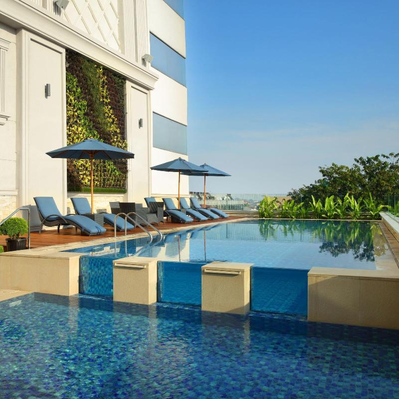 Four Points by Sheraton Medan - Havuz