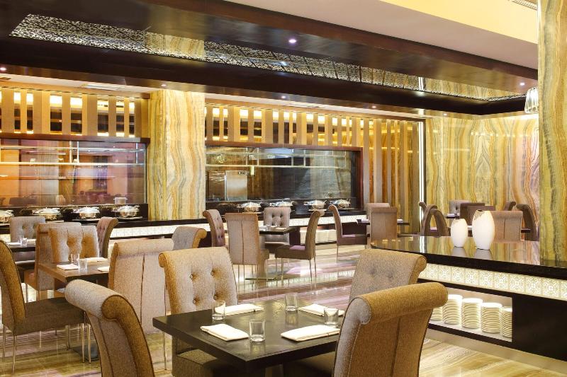 Four Points by Sheraton Medan - Restoran