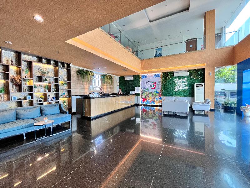 Hotel 88 Embong Malang - Lobi