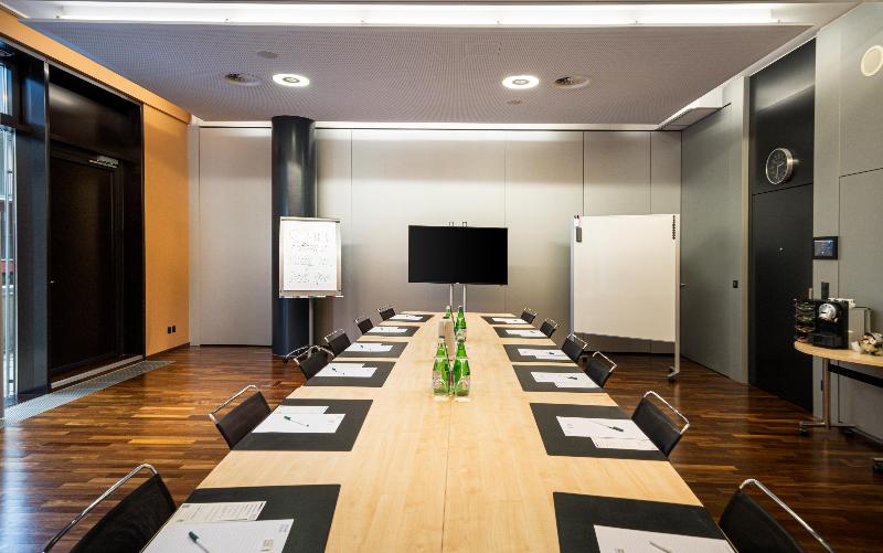 Holiday Inn Zurich Messe - Toplantı