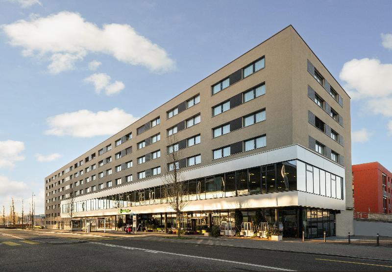 Holiday Inn Zurich Messe - Genel
