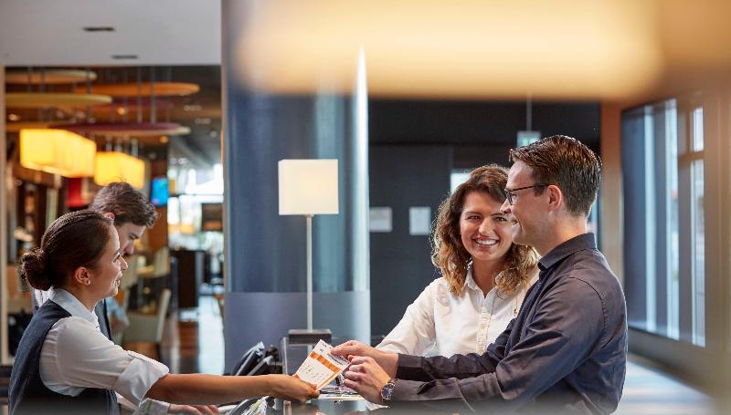 Holiday Inn Zurich Messe - Genel