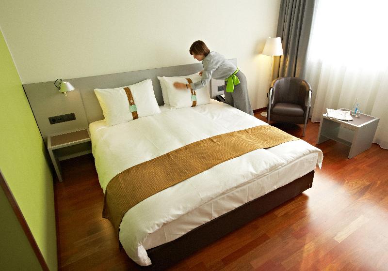 Holiday Inn Zurich Messe - Oda