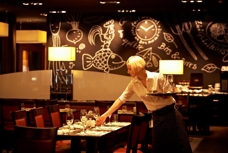 Holiday Inn Zurich Messe - Restoran