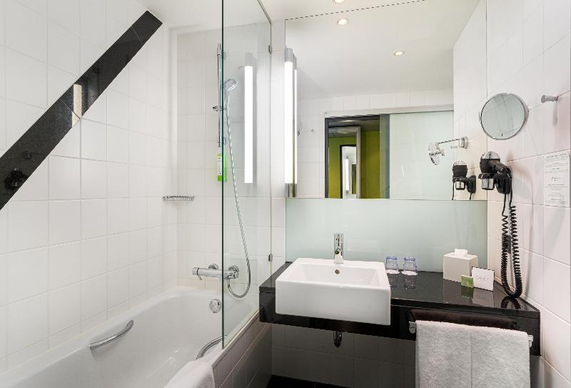 Holiday Inn Bern Westside - Oda