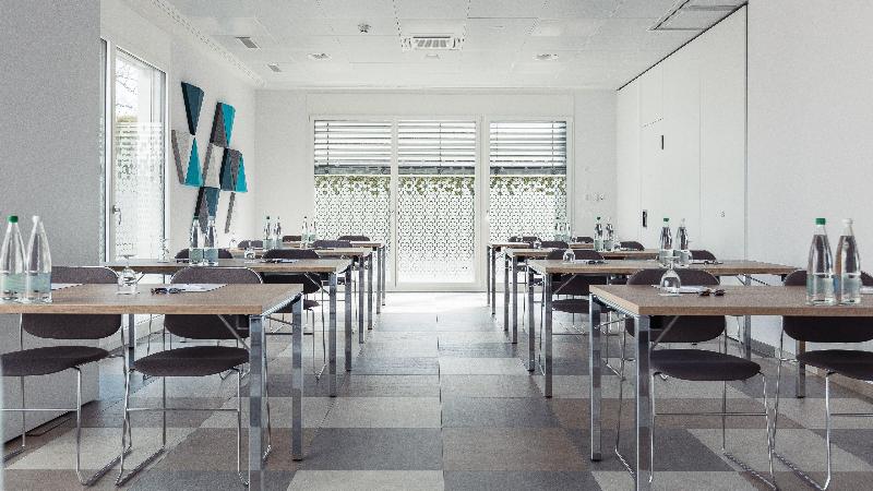 Holiday Inn Express Luzern-Neuenkirch - Toplantı