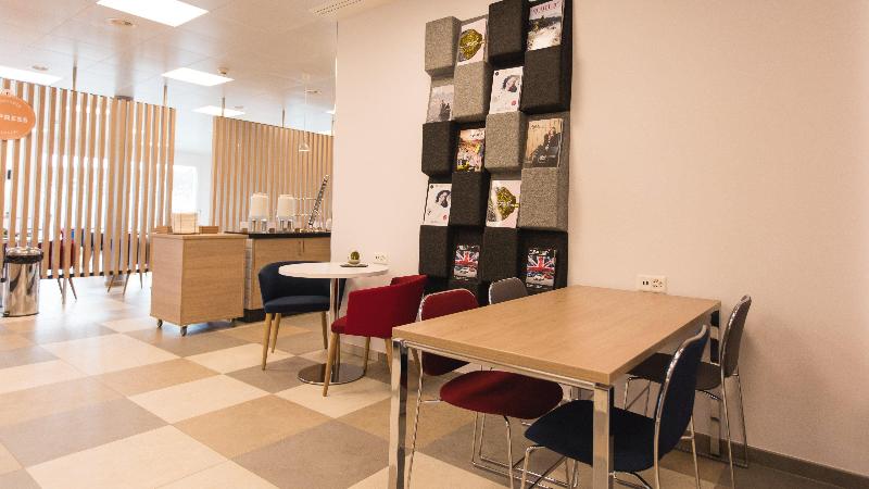 Holiday Inn Express Luzern-Neuenkirch - Genel