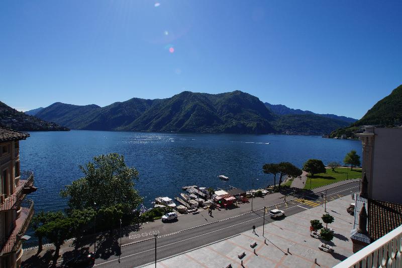 International Au Lac Historic Lakeside Hotel - Plaj