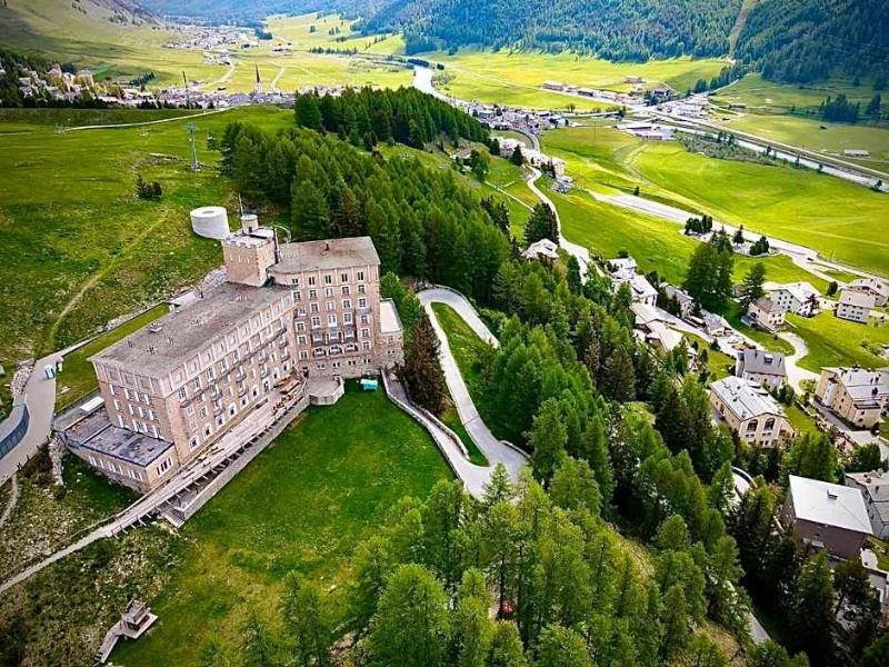 Castell - Genel