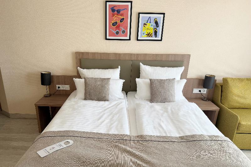 Garner Hotel Dusseldorf - Main Station - Oda