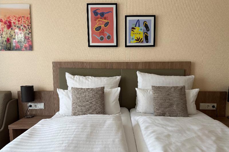 Garner Hotel Dusseldorf - Main Station - Oda