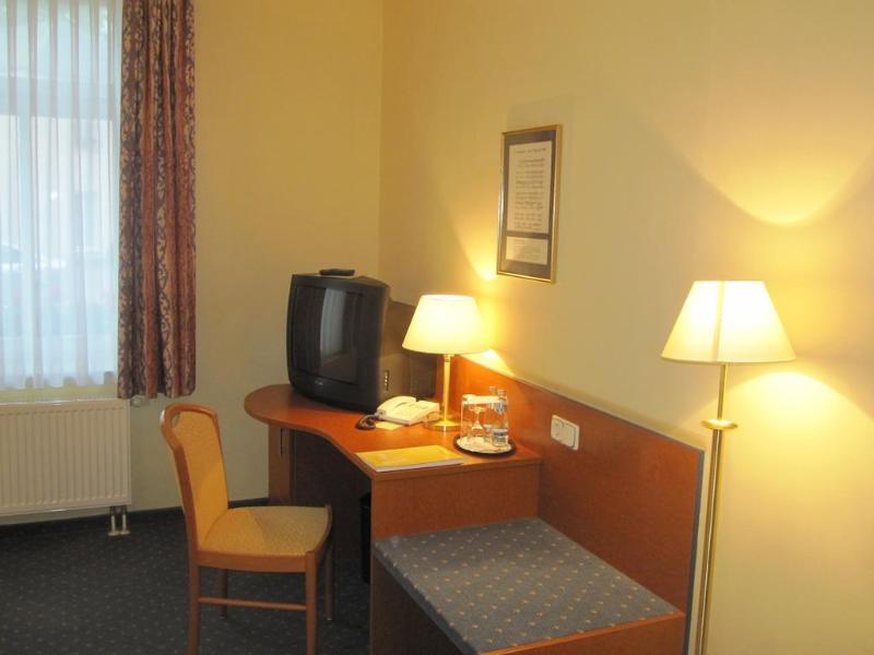 Hotel Amadeus Dresden Neustadt - Genel