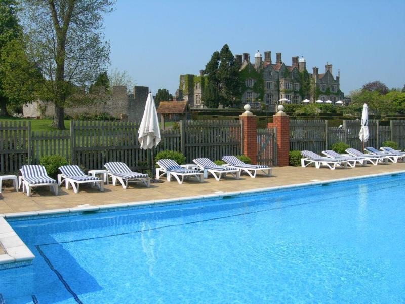 Eastwell Manor - Genel