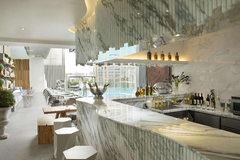 Hilton Sukhumvit - Bar