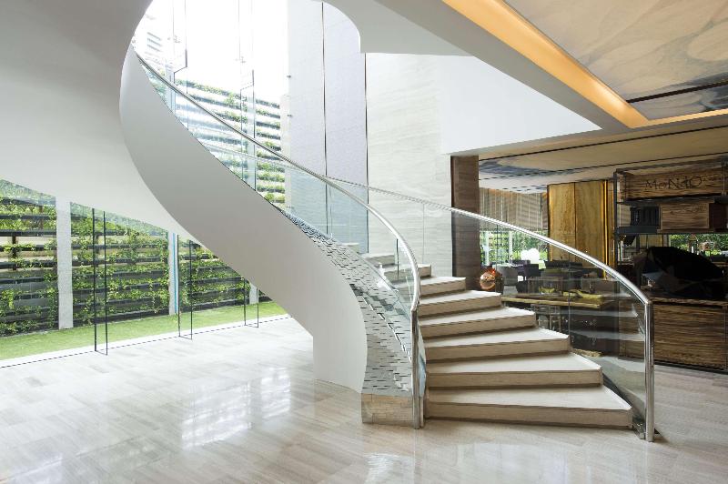 Hilton Sukhumvit - Lobi