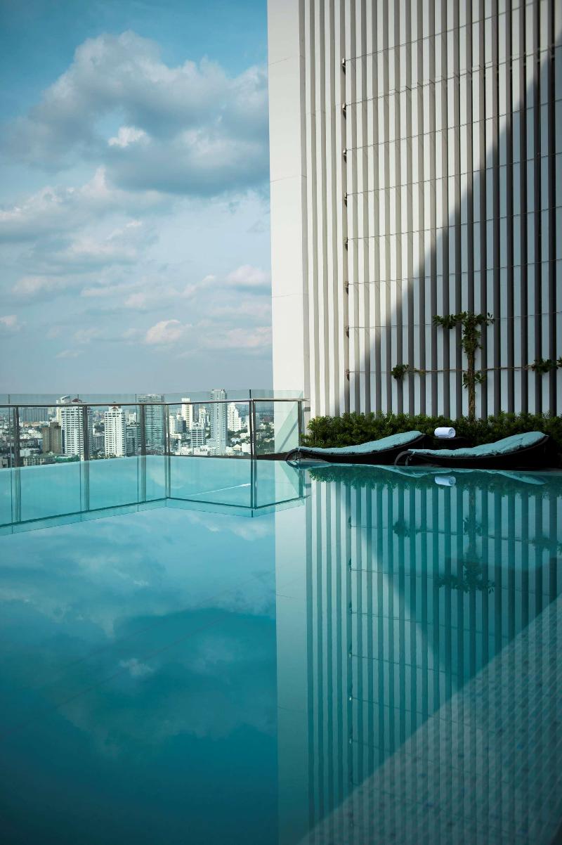 Hilton Sukhumvit - Havuz