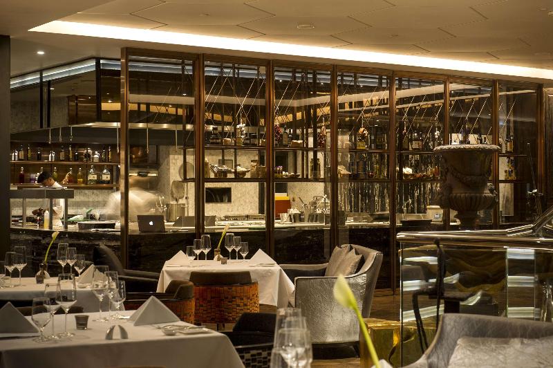 Hilton Sukhumvit - Restoran