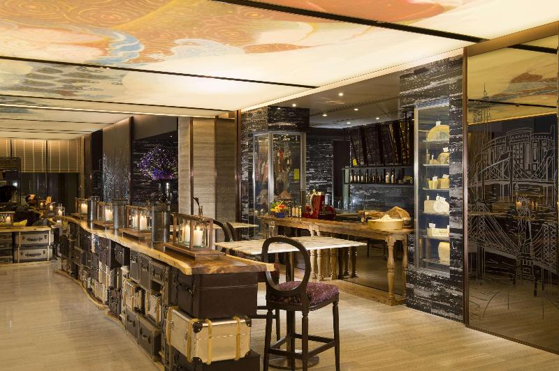 Hilton Sukhumvit - Restoran