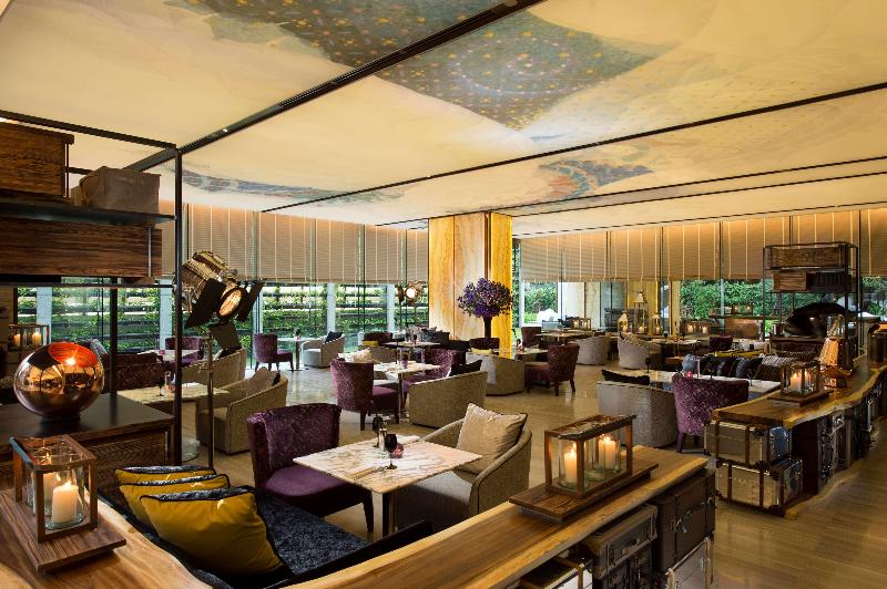 Hilton Sukhumvit - Restoran