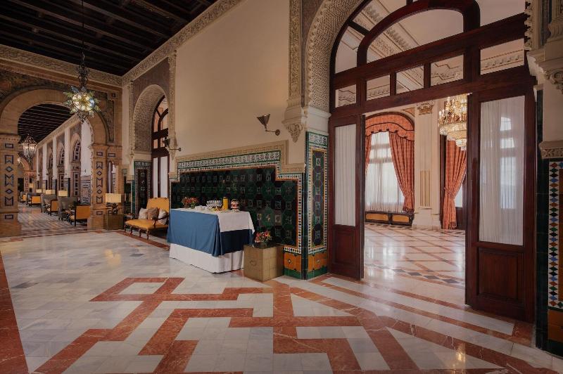 Alfonso XIII - Toplantı