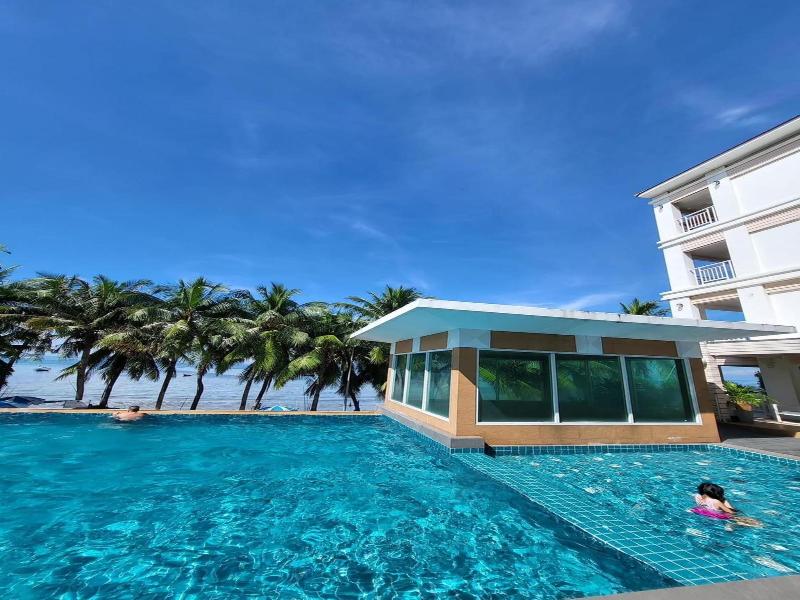 Nanachart Bangsaen Hotel - Havuz