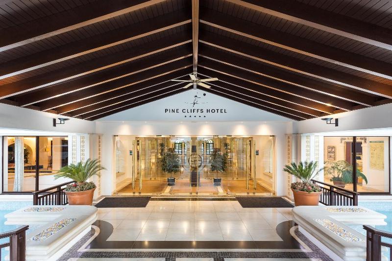 Pine Cliffs Resort - Lobi