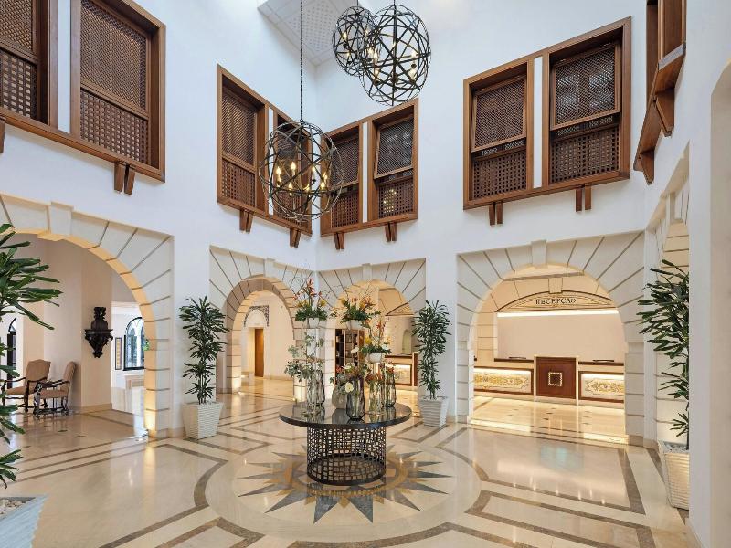 Pine Cliffs Resort - Lobi