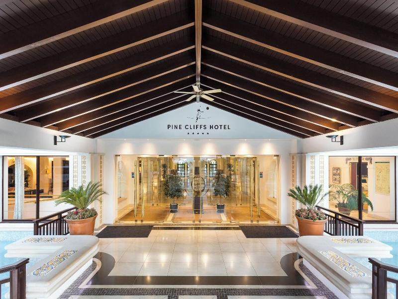 Pine Cliffs Resort - Lobi