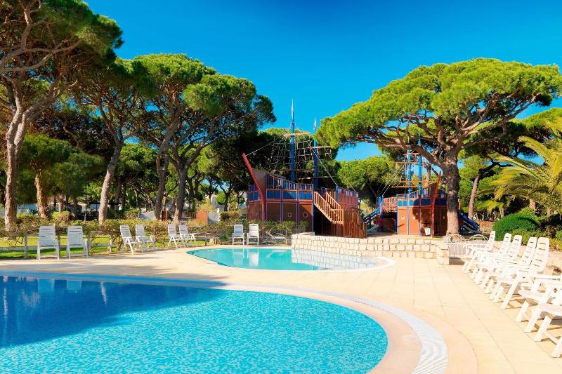 Pine Cliffs Resort - Genel