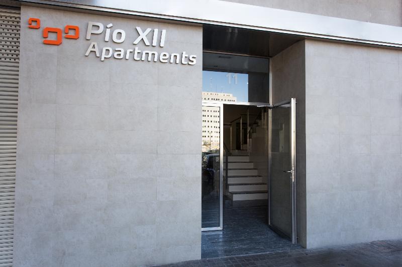 Pio XII Apartments - Lobi