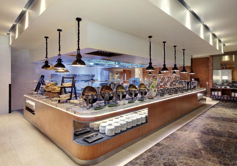 Grand Mercure Maha Cipta Medan - Restoran
