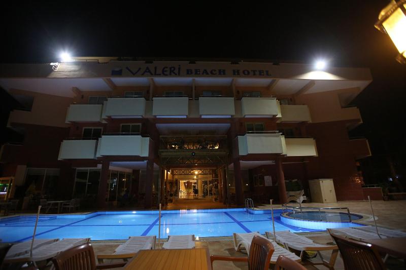 Valeri Beach Hotel - Havuz