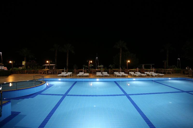 Valeri Beach Hotel - Havuz