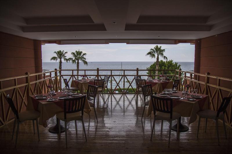 Valeri Beach Hotel - Restoran