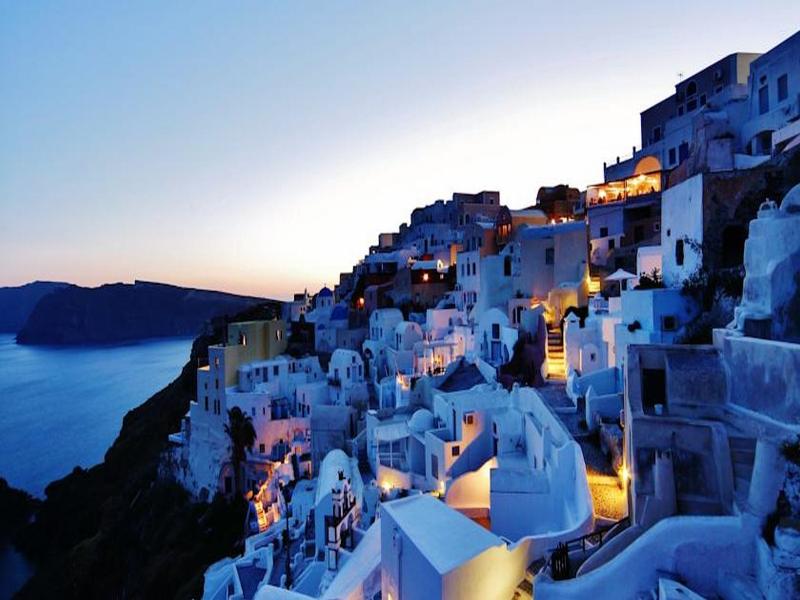Chroma Suites - Genel