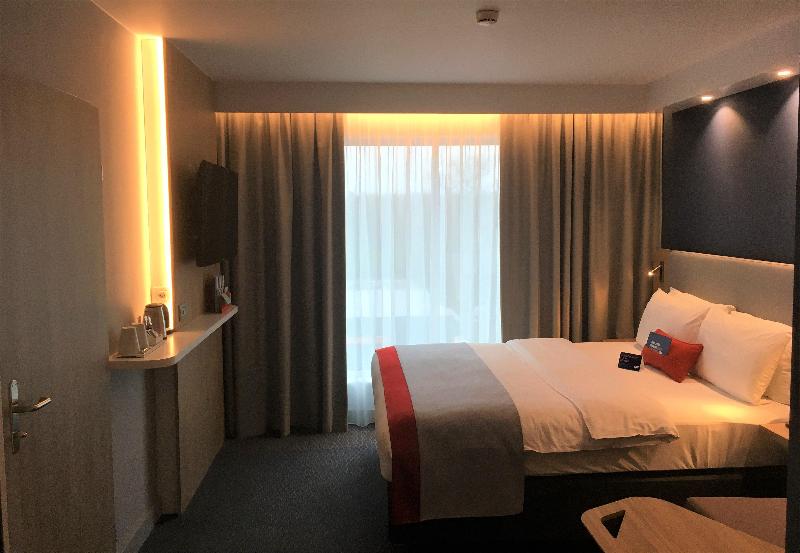 Holiday Inn Express Zurich Airport - Oda