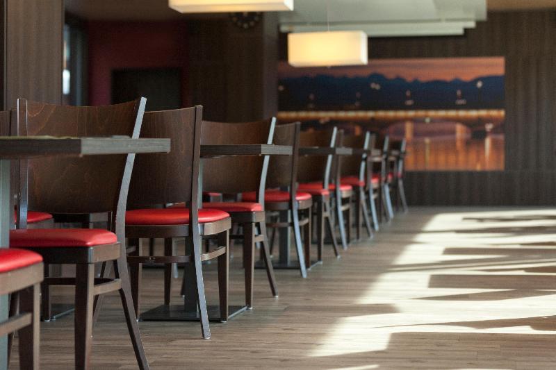 Holiday Inn Express Zurich Airport - Restoran