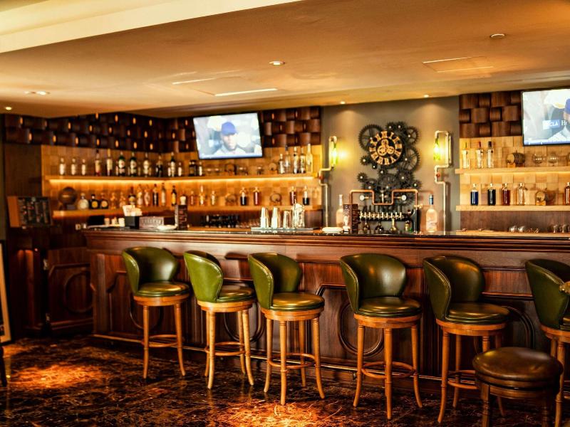 Sofitel Dubai The Palm Resort & Spa - Bar