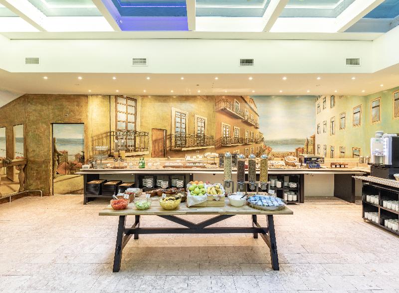 Holiday Inn Express Av.Liberdade - Restoran