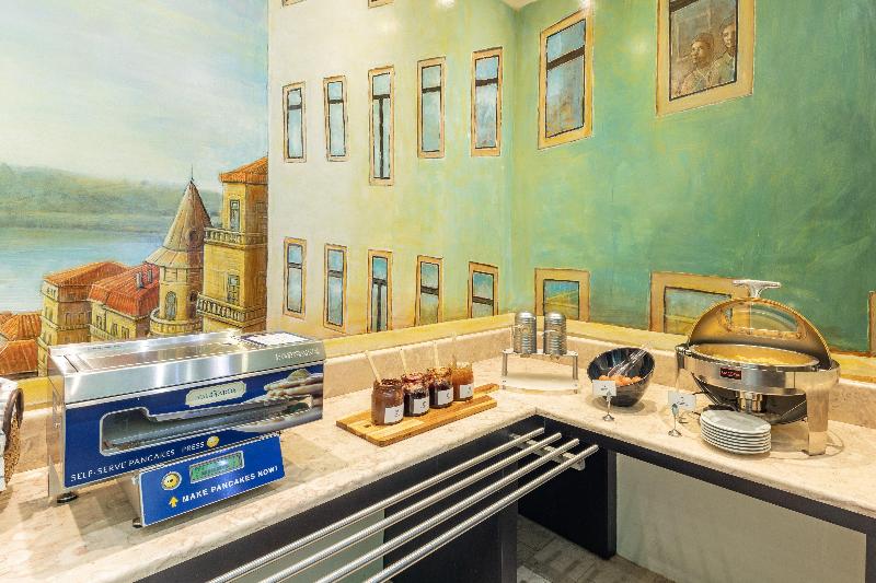Holiday Inn Express Av.Liberdade - Restoran