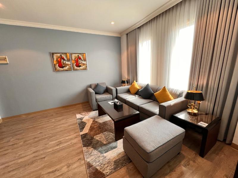 Golden Tulip Al Khobar Hotel - Oda