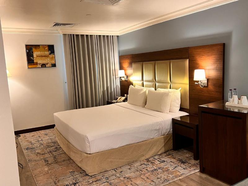 Golden Tulip Al Khobar Hotel - Oda