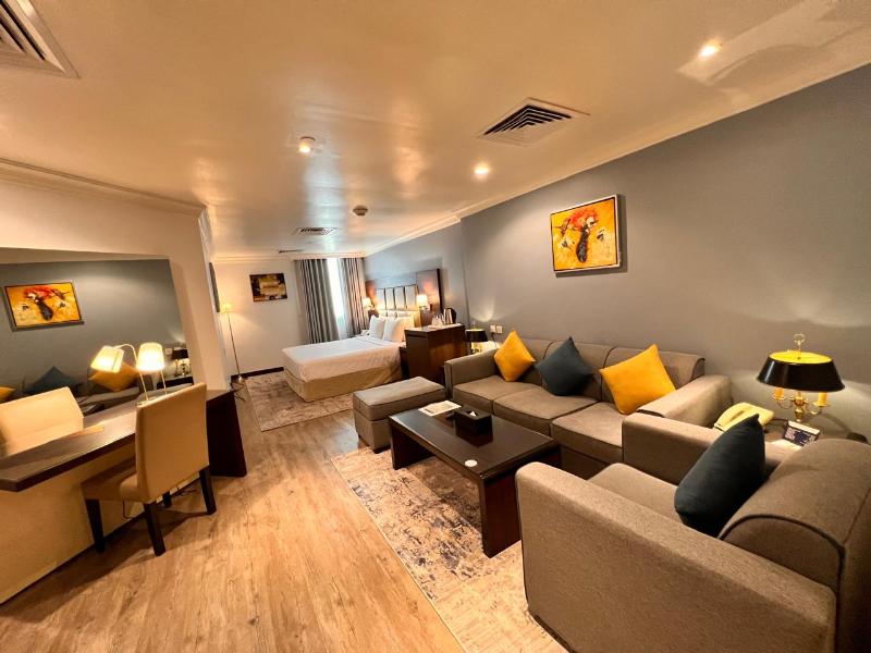 Golden Tulip Al Khobar Hotel - Oda