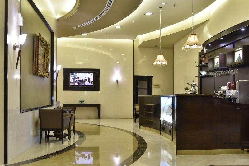Awaliv International Hotel - Lobi