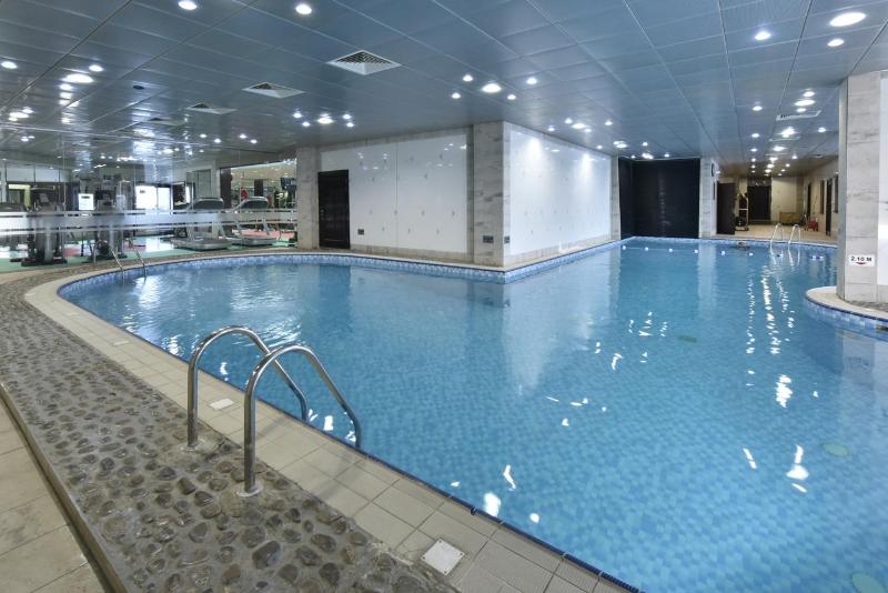 Awaliv International Hotel - Havuz