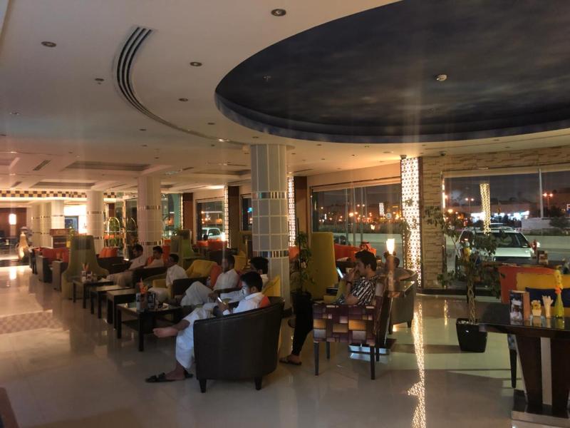 Meral Crown Hotel Riyadh - Lobi