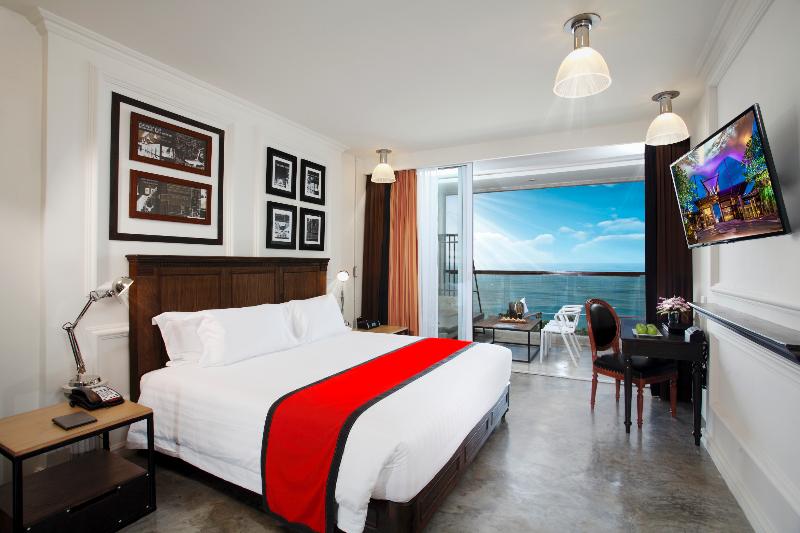 Pattaya Modus Beachfront Resort - Oda