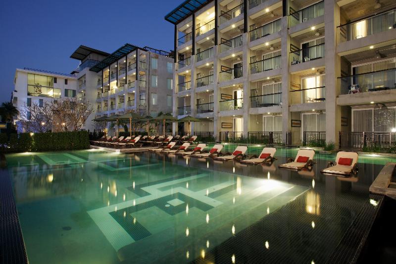 Pattaya Modus Beachfront Resort - Havuz